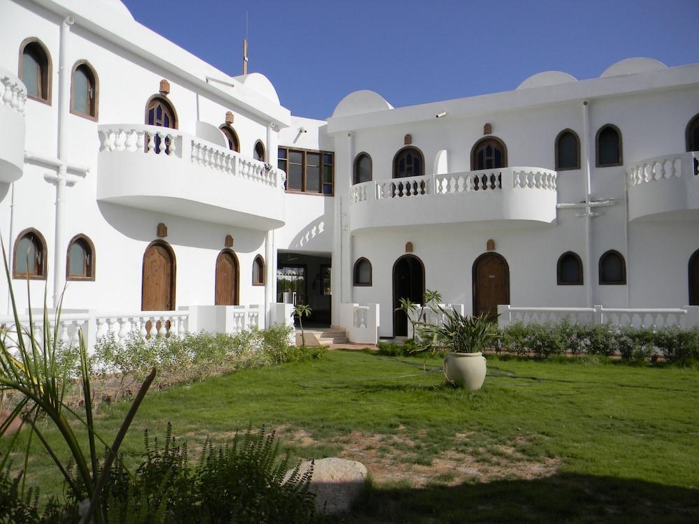 Blue Beach Club Dahab Exterior foto